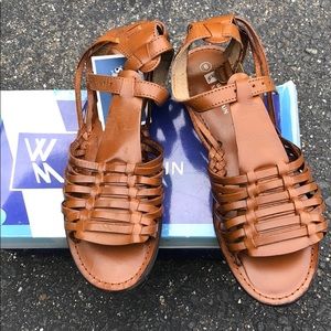 New white Mountain sandals